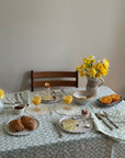 Green Linen Tablecloth, Wiggle Pattern