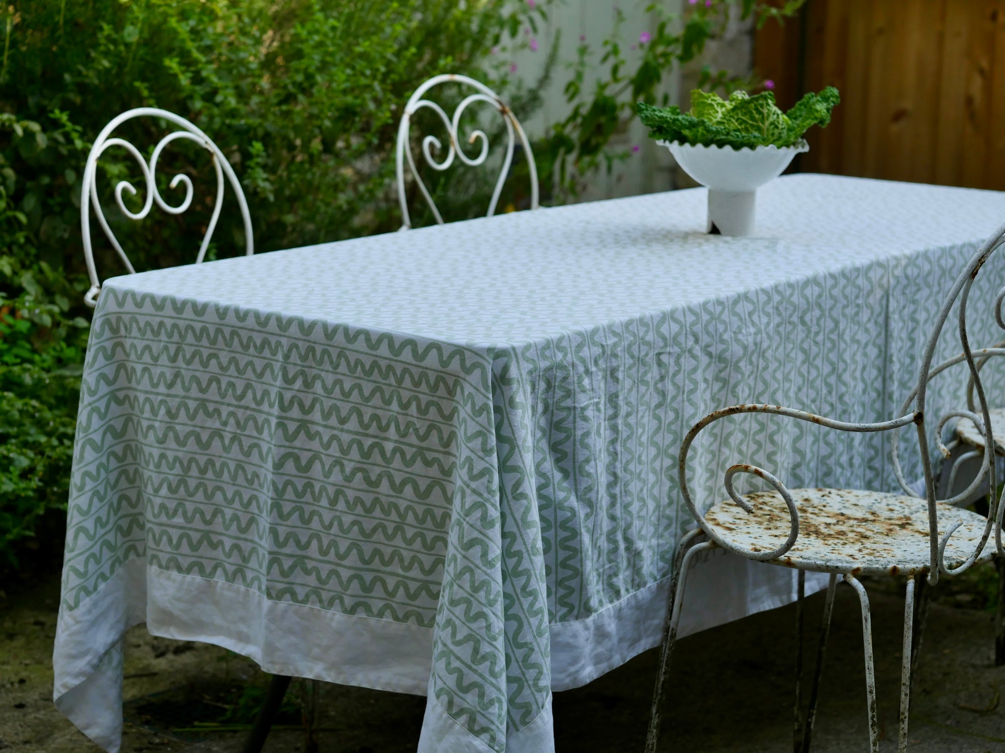 Green Linen Tablecloth, Wiggle Pattern