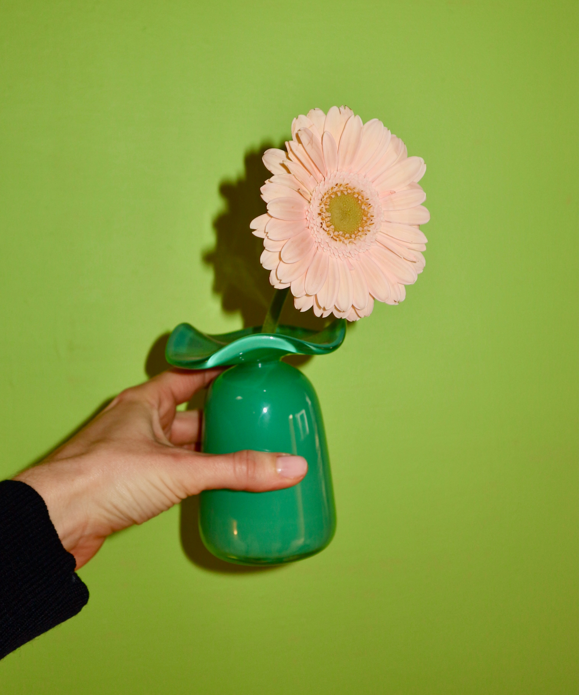 Marla Primrose Medium Handmade Glass Ruffle Bud Vase – Teal