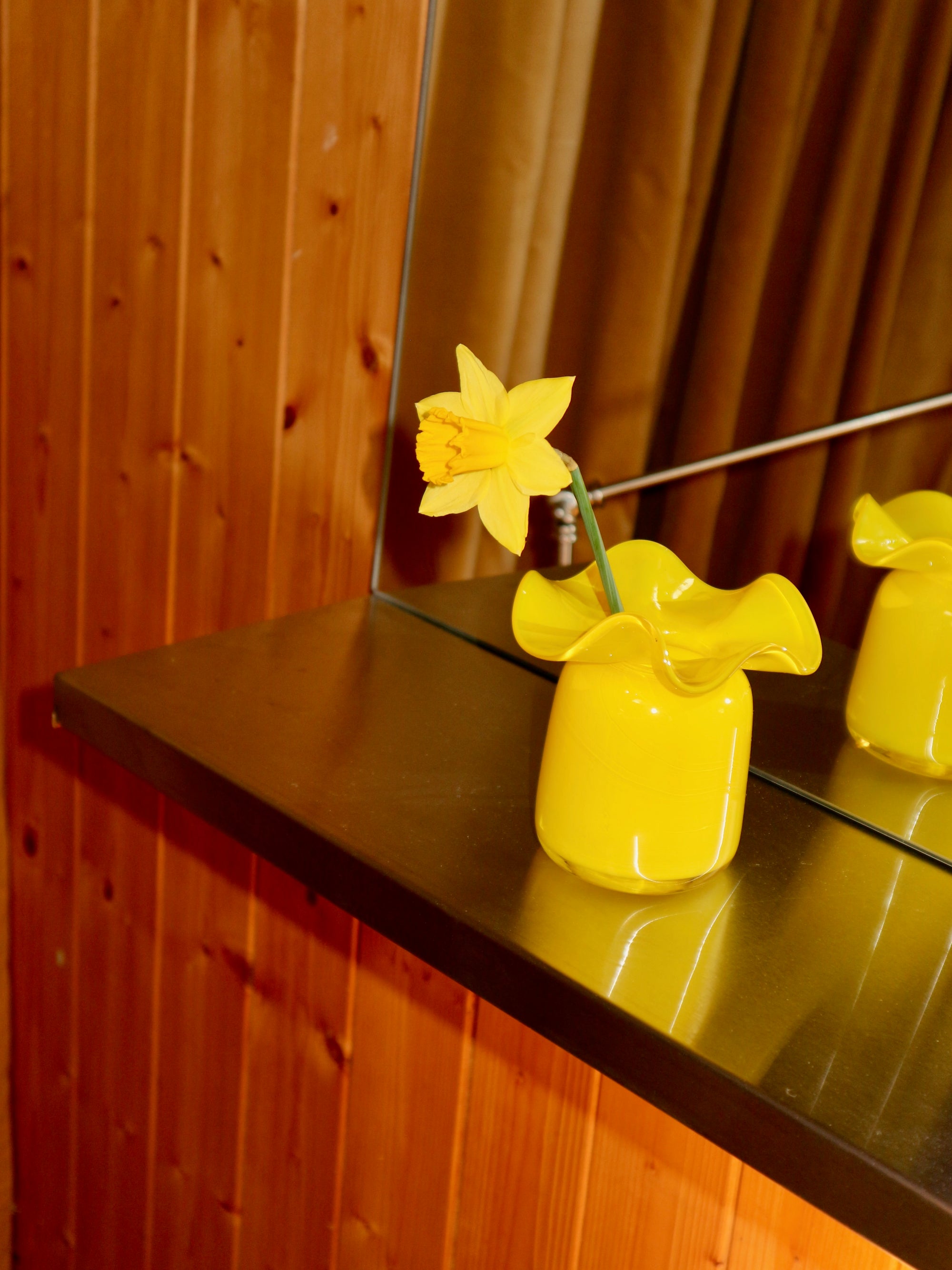 Marla Primrose Medium Handmade Glass Ruffle Bud Vase – Yellow